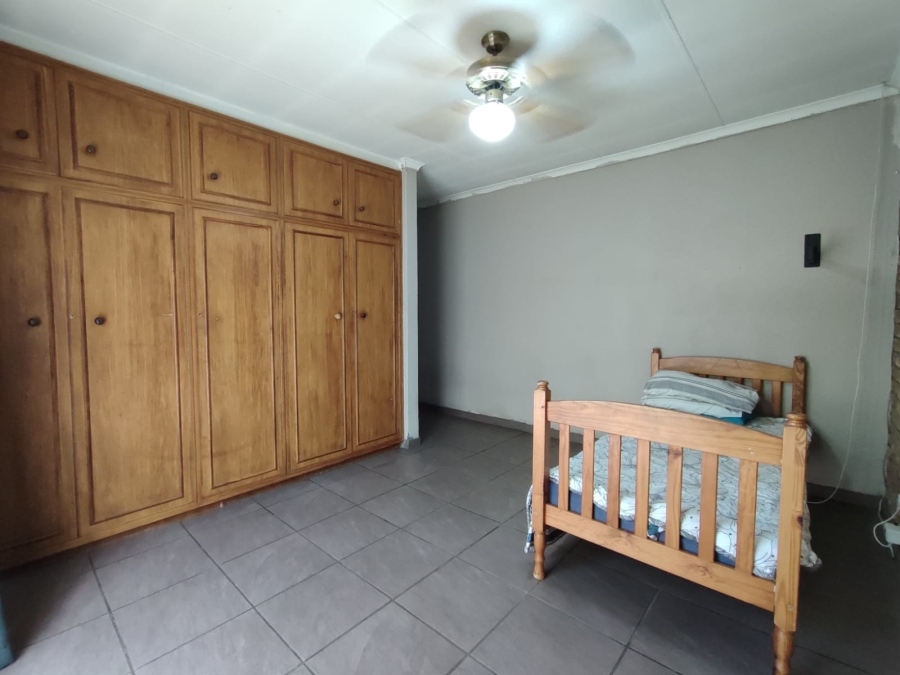 4 Bedroom Property for Sale in Lourenspark North West